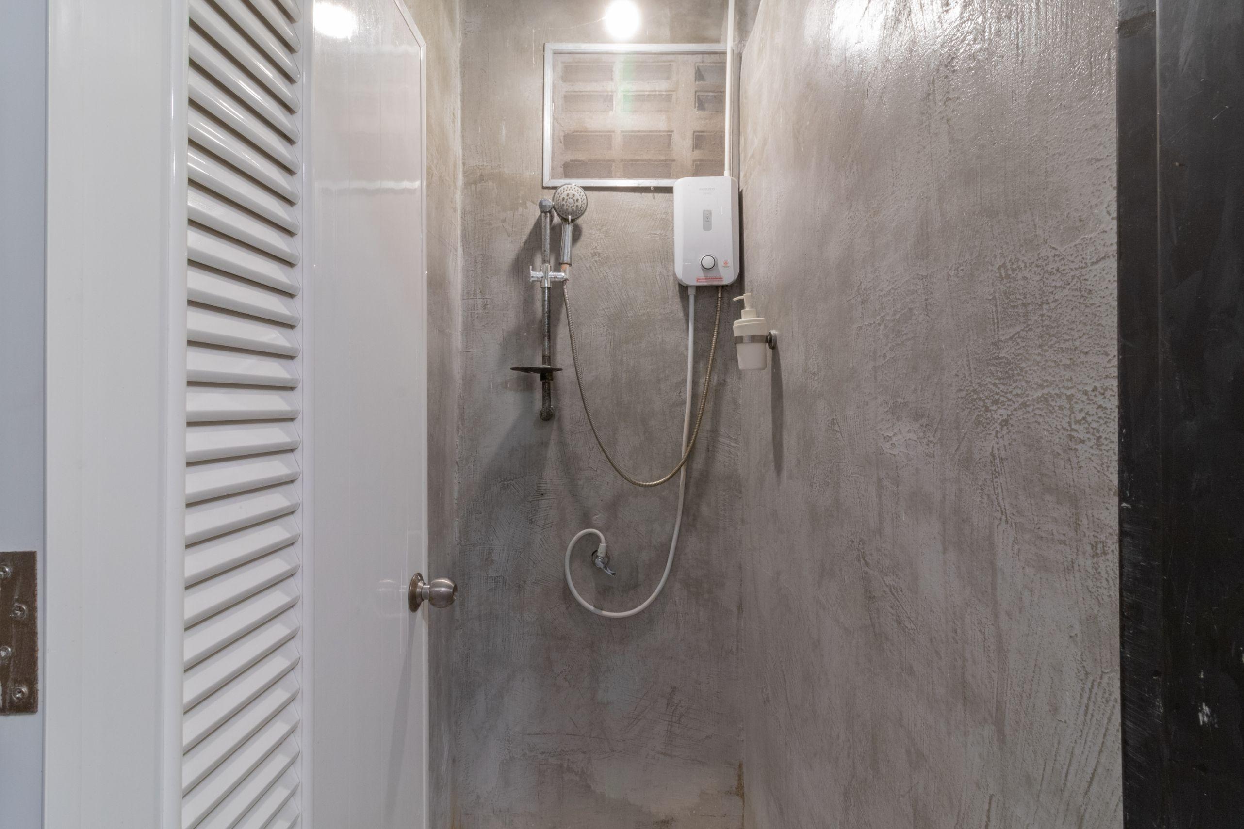 Beige Poshtels + Netflix Hostel Bangkok Ngoại thất bức ảnh