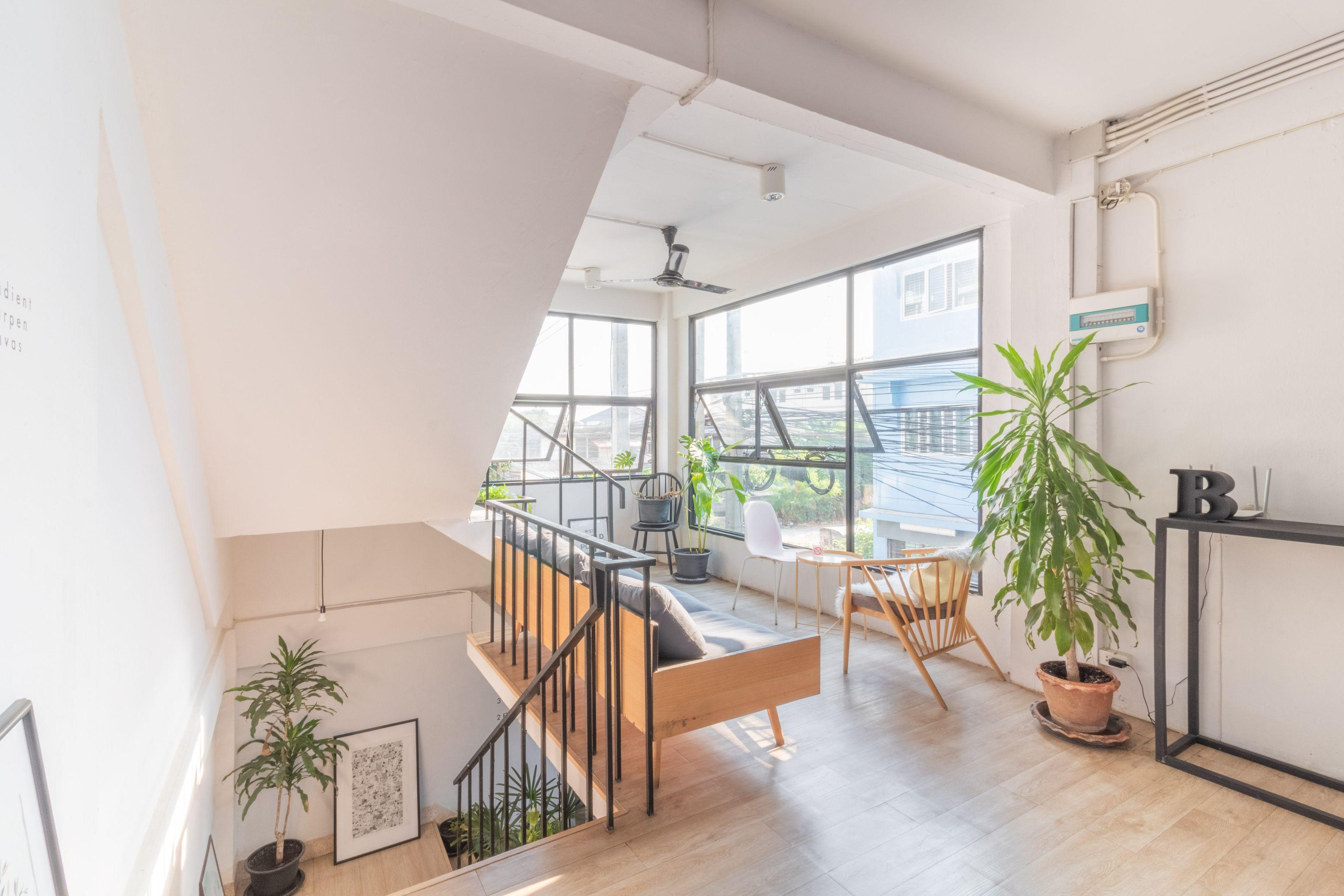 Beige Poshtels + Netflix Hostel Bangkok Ngoại thất bức ảnh