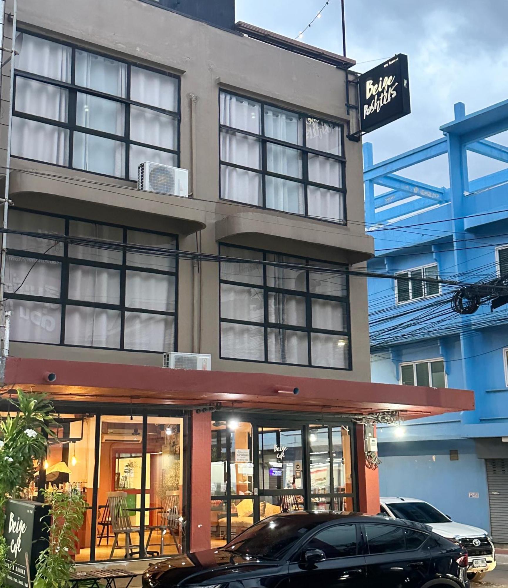 Beige Poshtels + Netflix Hostel Bangkok Ngoại thất bức ảnh
