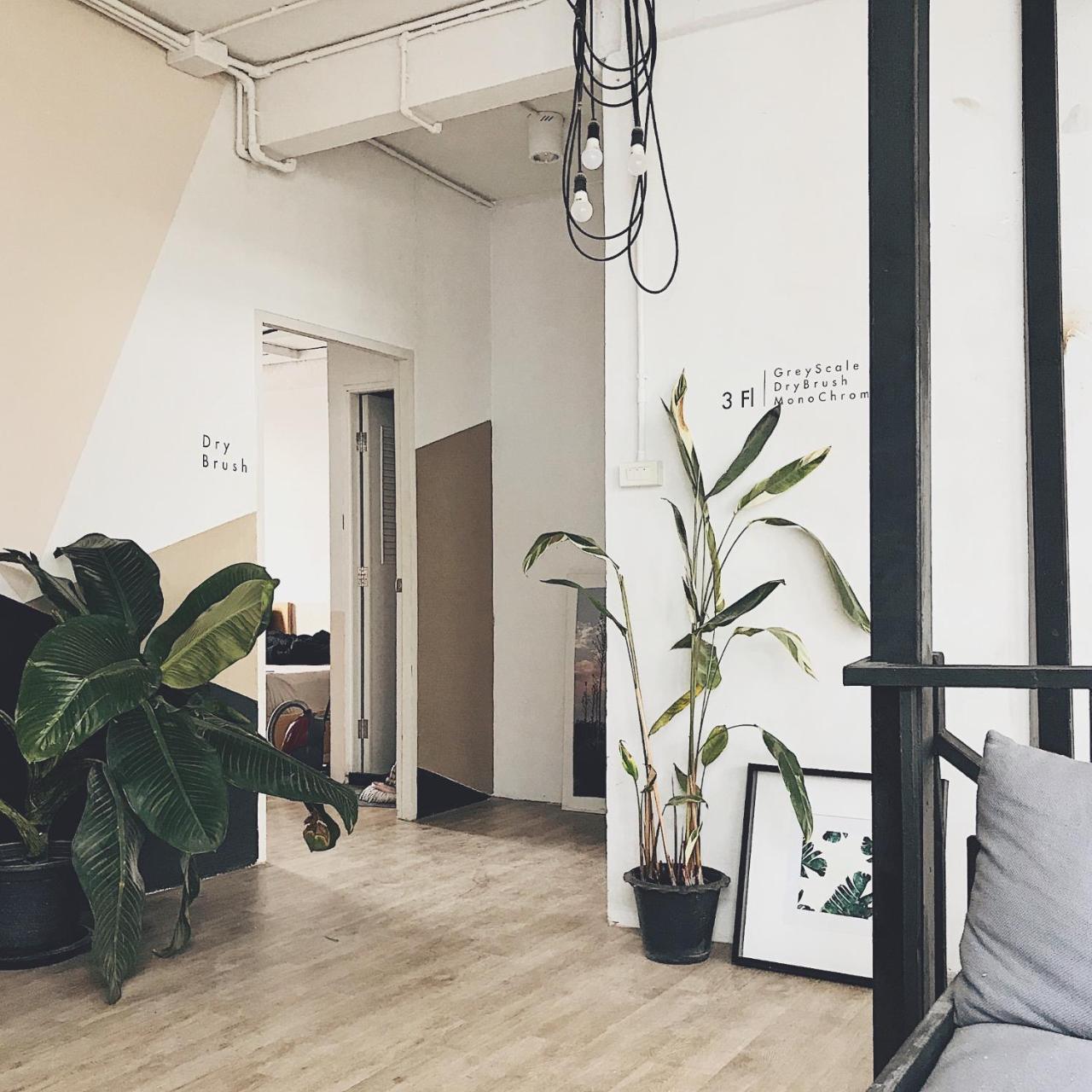 Beige Poshtels + Netflix Hostel Bangkok Ngoại thất bức ảnh
