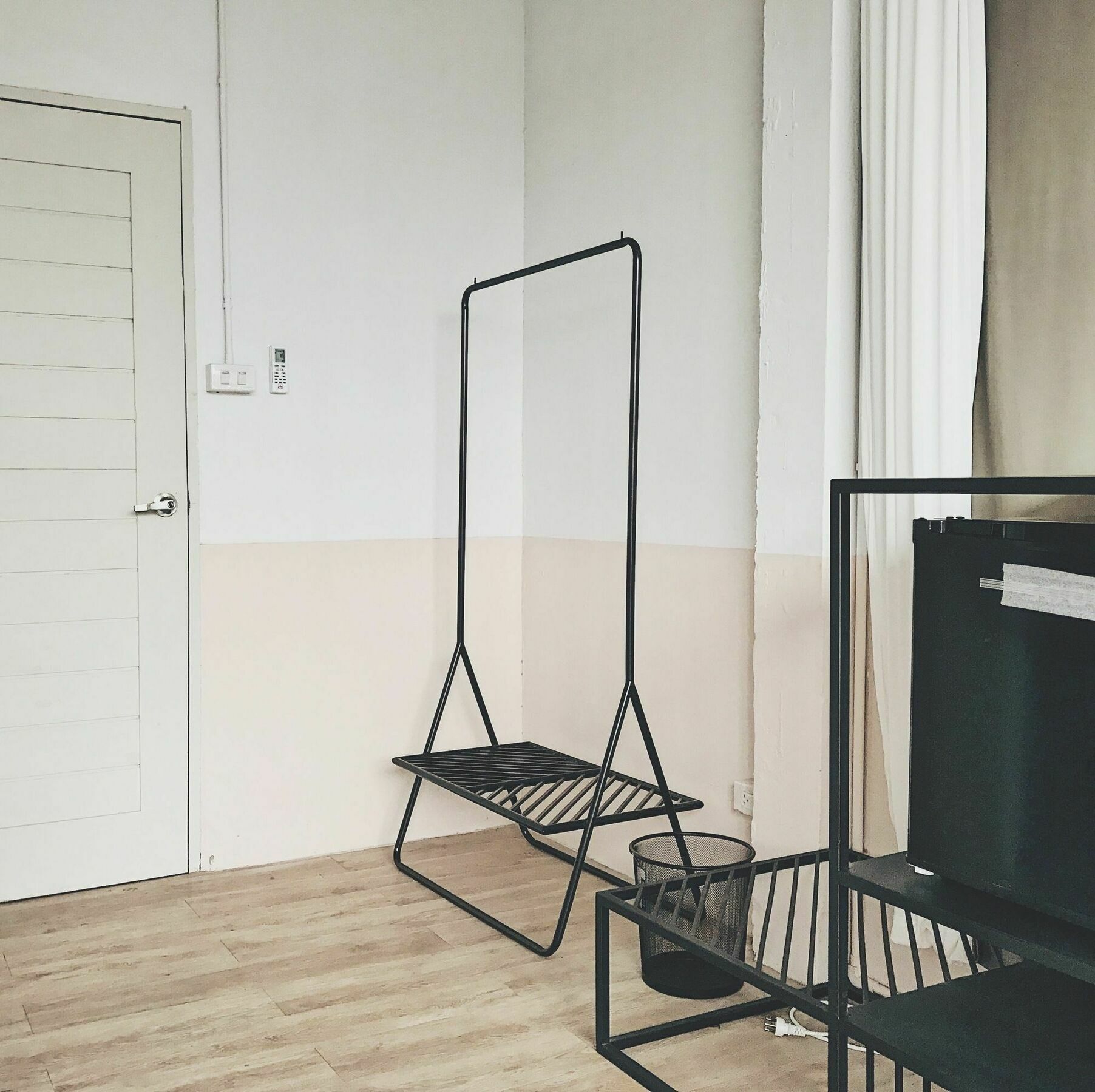 Beige Poshtels + Netflix Hostel Bangkok Ngoại thất bức ảnh